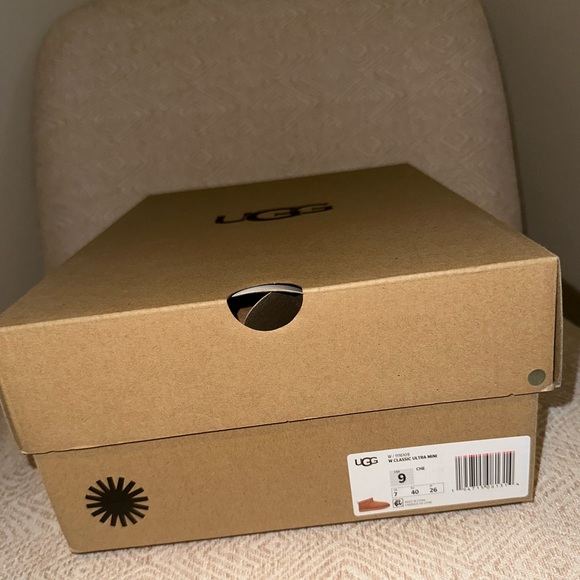 UGG classic ultra mini boot in chestnut - Picture 4 of 8